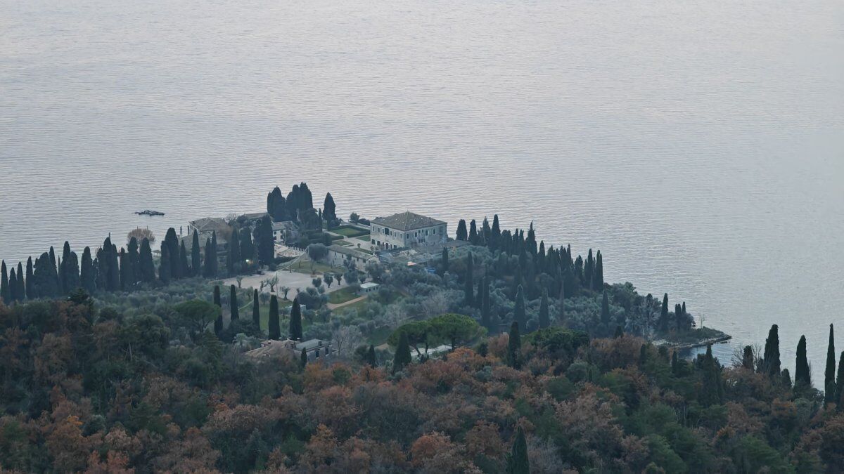 Novità: Avventura di Trekking al Lago di Garda - Due Escursioni Panoramiche Novità: Avventura di Trekking al Lago di Garda - Due Escursioni Panoramiche desktop picture