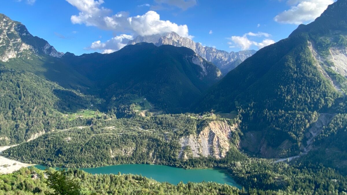 Trekking nella valle del Vajont e pranzo in Osteria a Erto Trekking nella valle del Vajont e pranzo in Osteria a Erto desktop picture