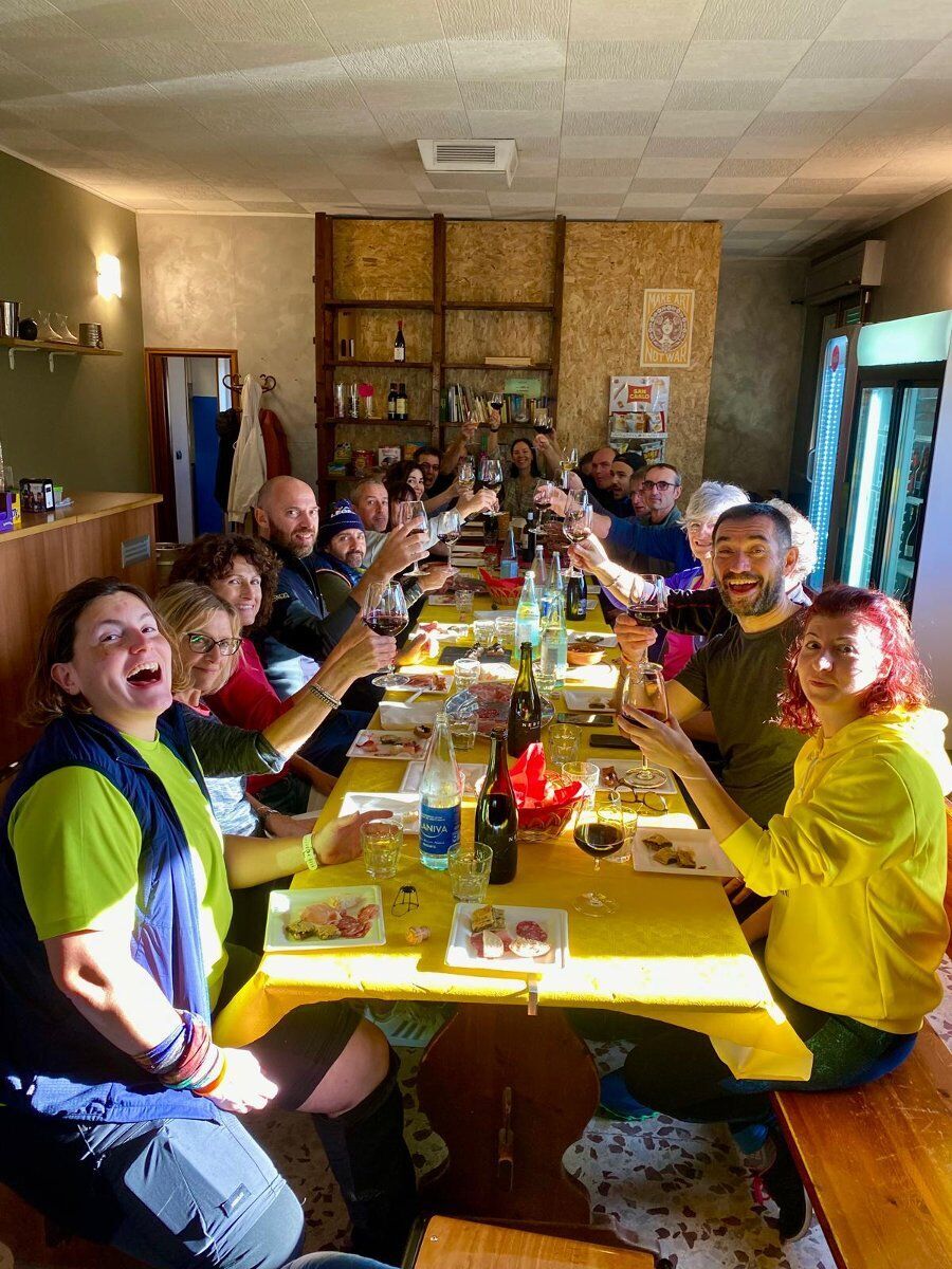 Panoramico trekking sul sentiero dei Ducati con ritorno in treno Panoramico trekking sul sentiero dei Ducati con ritorno in treno desktop picture