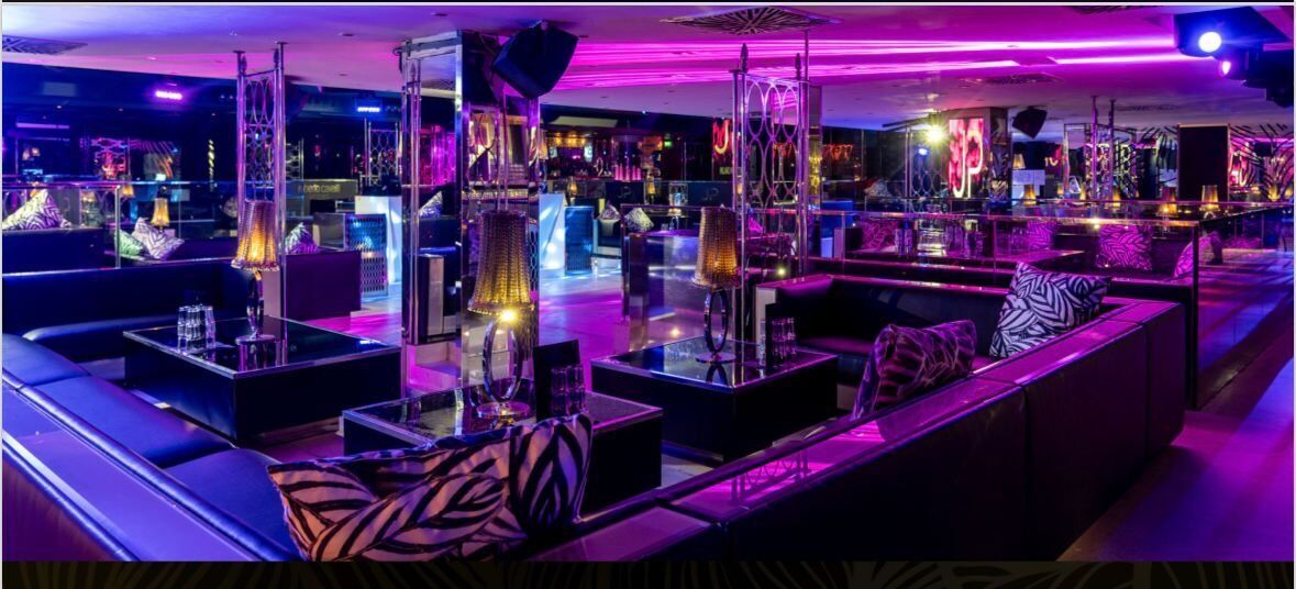 Aperitivo con royal buffet e Dj-Set al Pineta Aperitivo con royal buffet e Dj-Set al Pineta desktop picture