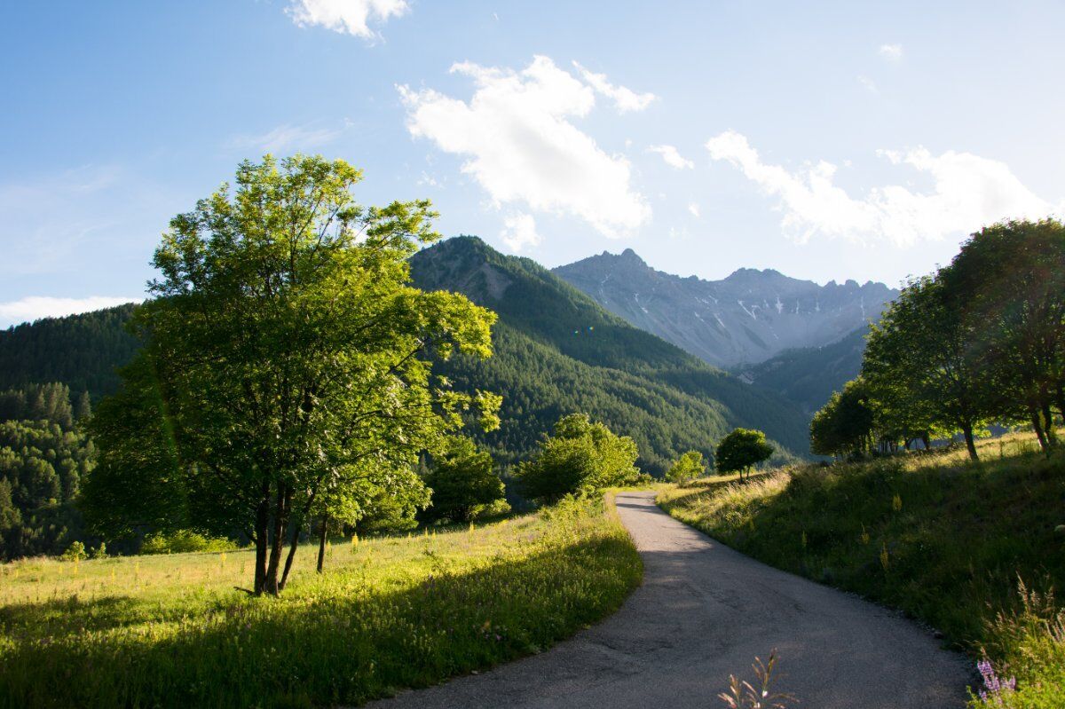 Escursione Magica: Colle Braida a Colle Bione, Alpi Piemontesi Escursione Magica: Colle Braida a Colle Bione, Alpi Piemontesi desktop picture