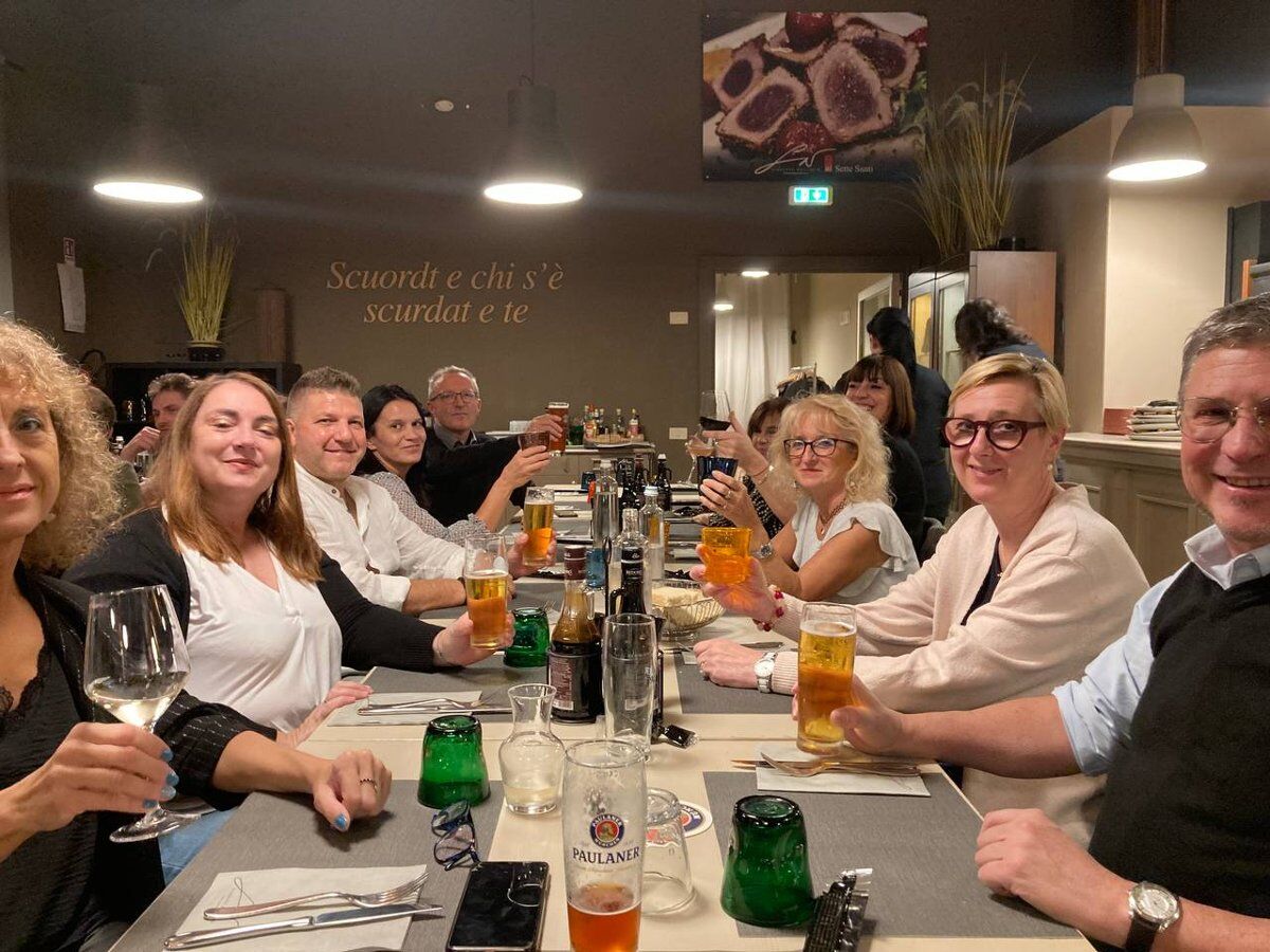 Cena Meeters a Mestre Cena Meeters a Mestre desktop picture