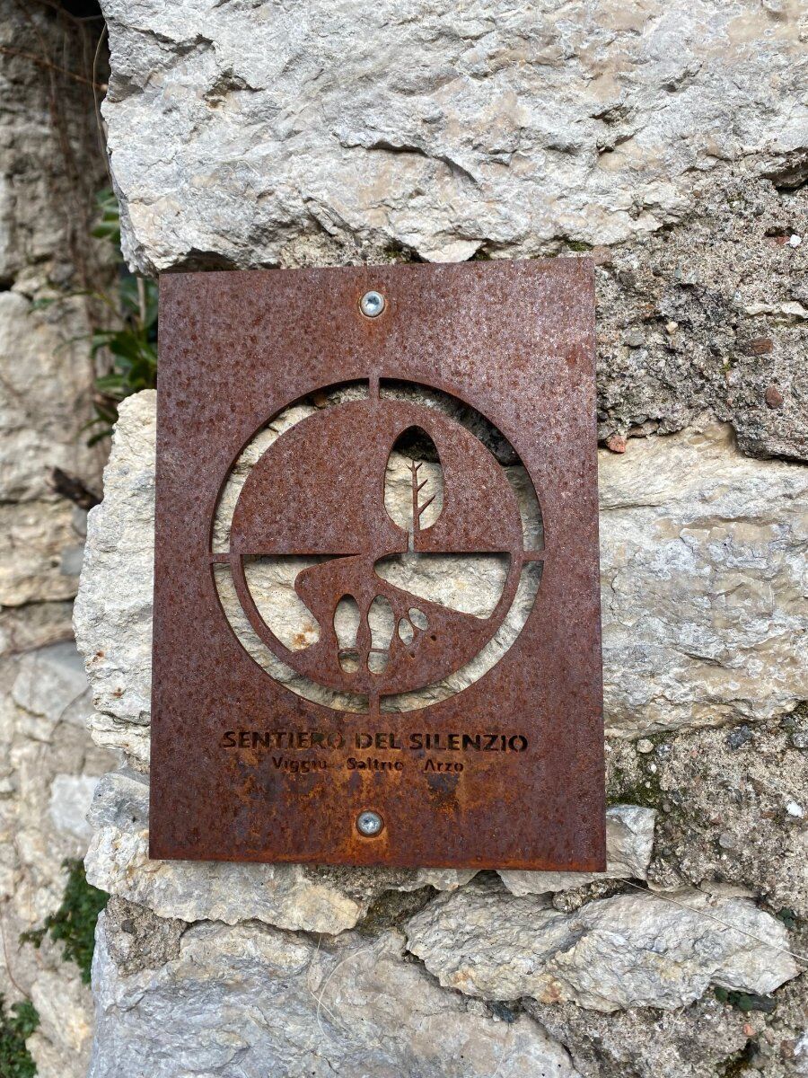 Il Sentiero del Silenzio sui passi di Liliana Segre Il Sentiero del Silenzio sui passi di Liliana Segre desktop picture