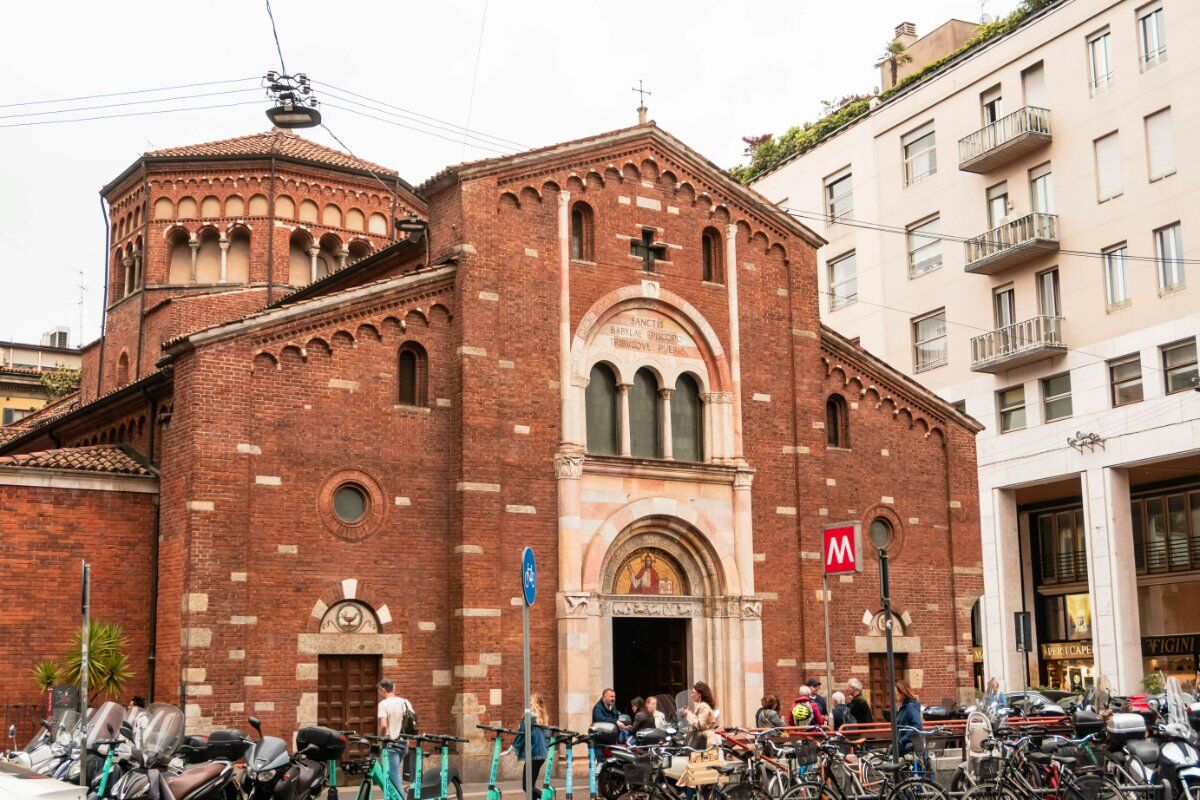 Tour alla ricerca dei segreti milanesi Tour alla ricerca dei segreti milanesi desktop picture