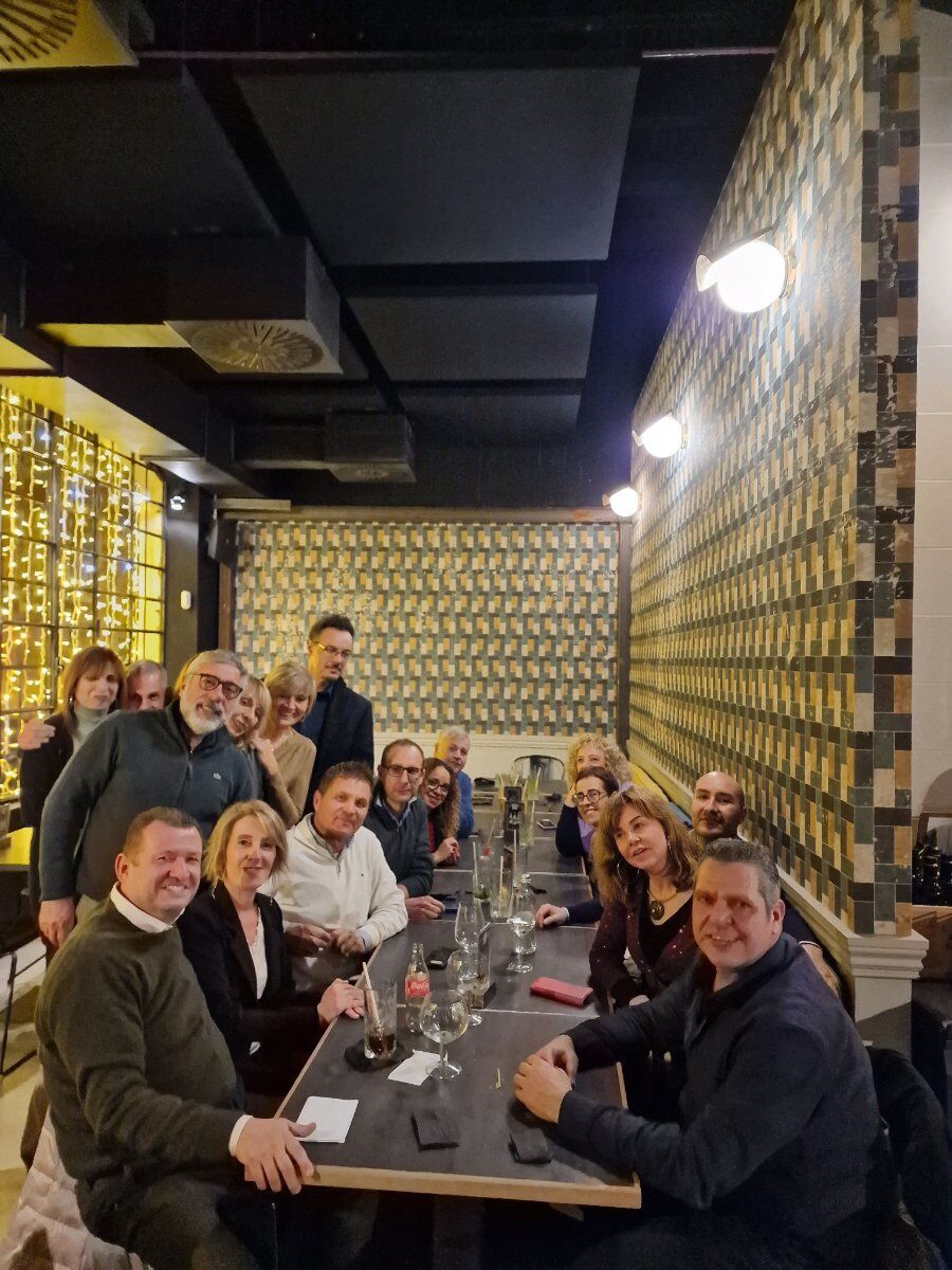 Cena Milanese in compagnia Cena Milanese in compagnia desktop picture