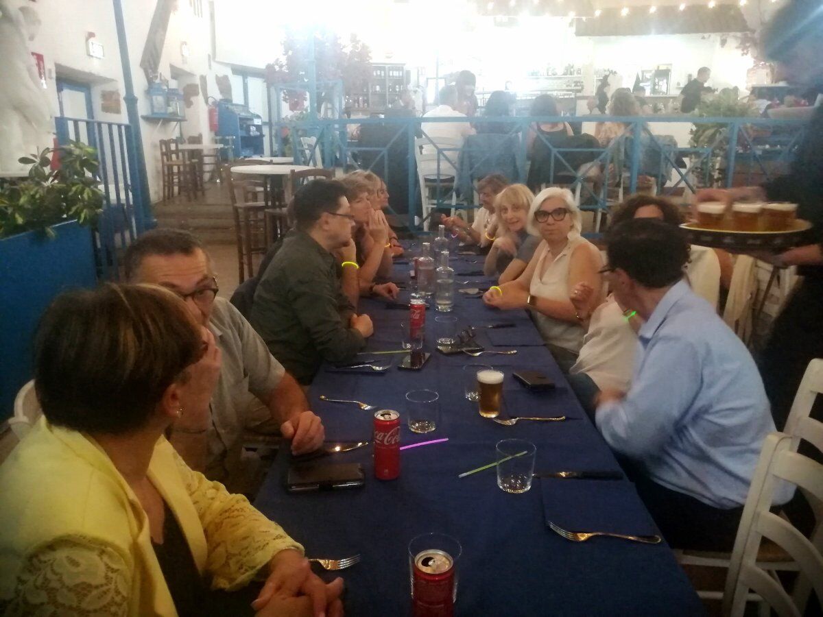 Cena, musica e cabaret con il "grande milanese imbruttito" Cena, musica e cabaret con il "grande milanese imbruttito" desktop picture