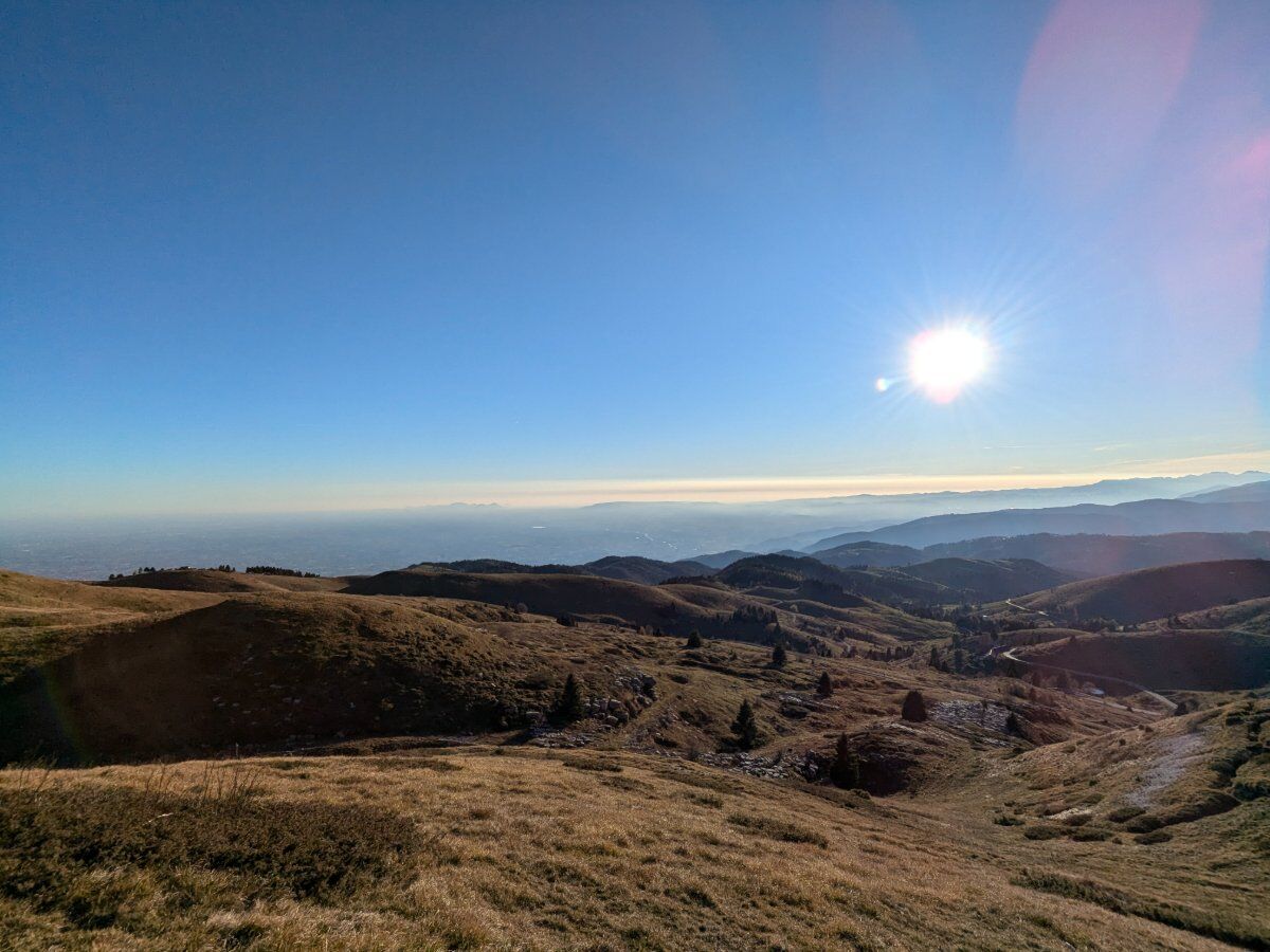 Cima Grappa per la Cresta degli Asoloni Cima Grappa per la Cresta degli Asoloni desktop picture