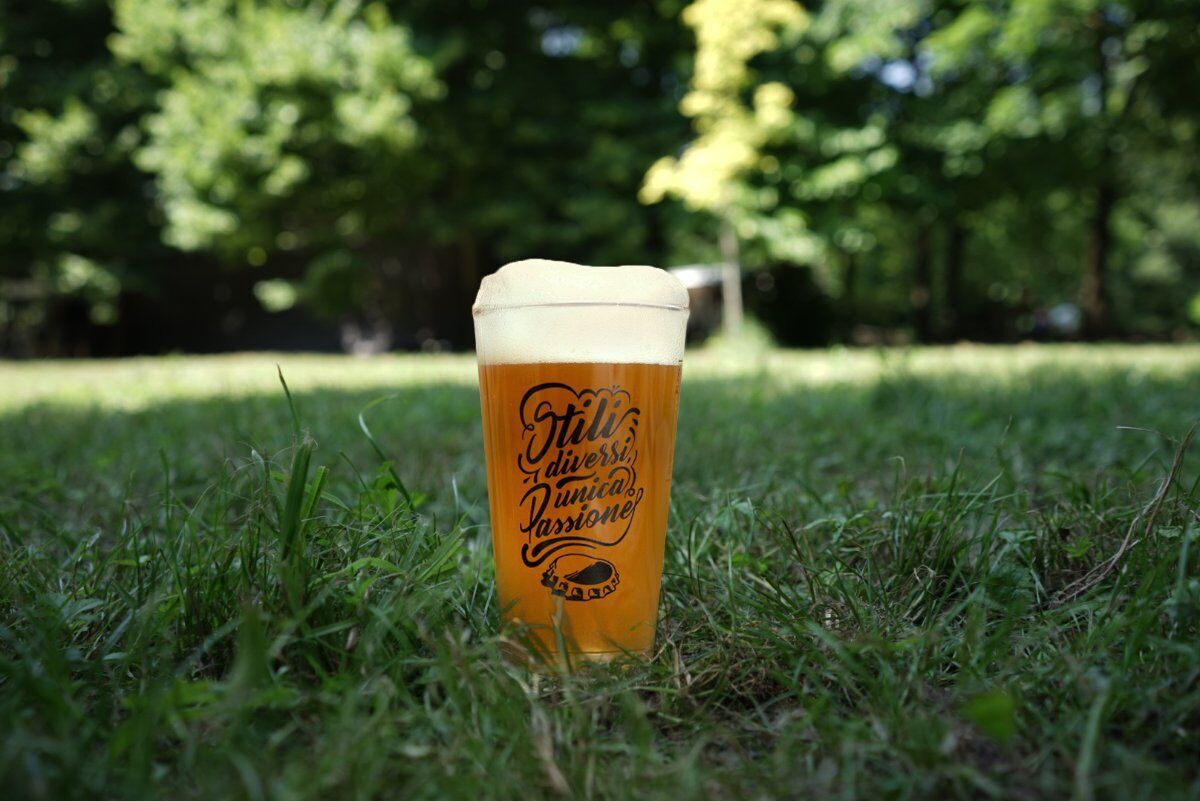 Aperitivo in Birrificio Agricolo: Una birra e Musica Live inclusi nel prezzo! Aperitivo in Birrificio Agricolo: Una birra e Musica Live inclusi nel prezzo! desktop picture