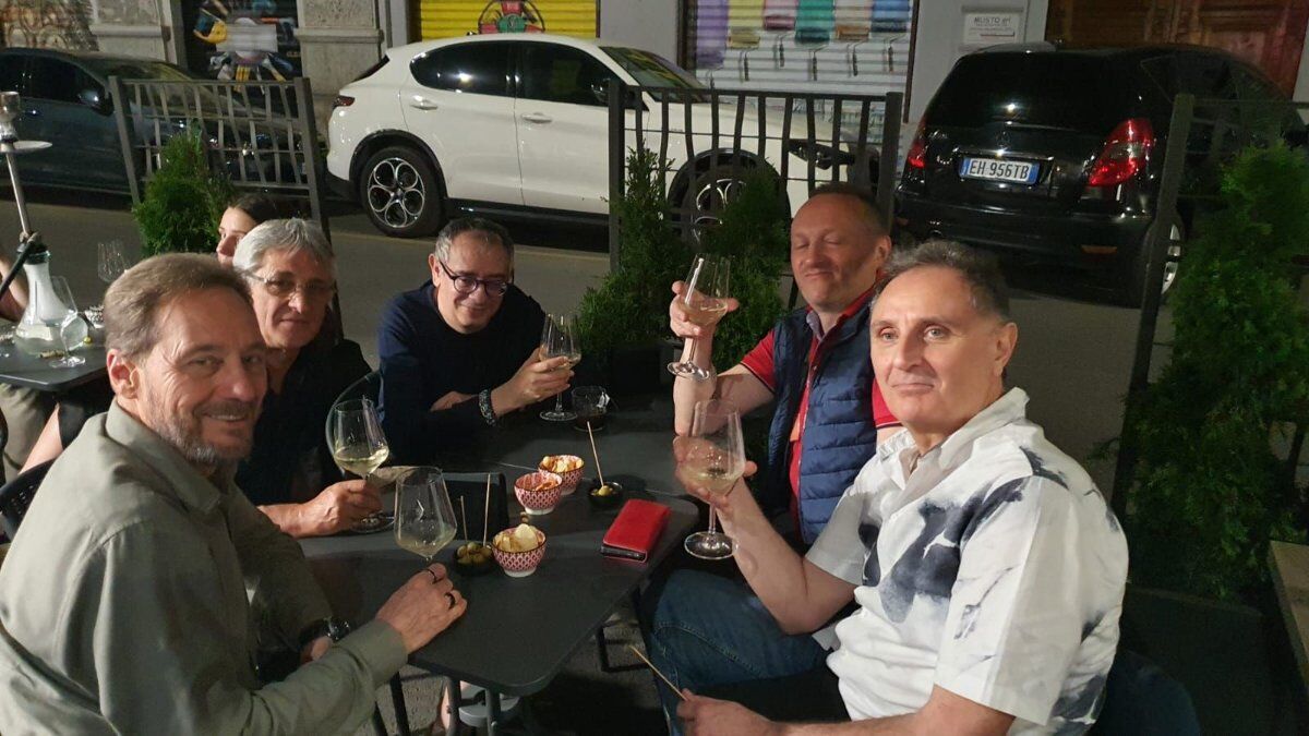 Milàn l'è un gran Milàn: cena sotto il cielo di Milano Milàn l'è un gran Milàn: cena sotto il cielo di Milano desktop picture