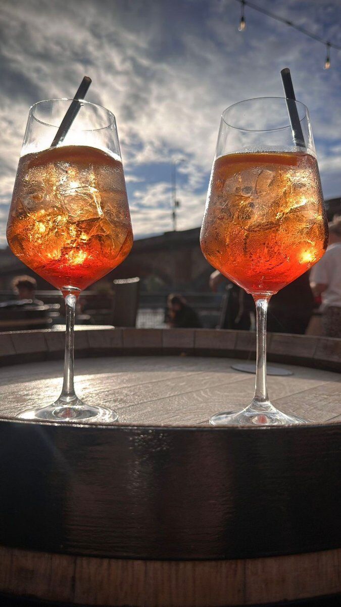 Apericena estivo con DJ set con musica in vinile Apericena estivo con DJ set con musica in vinile desktop picture