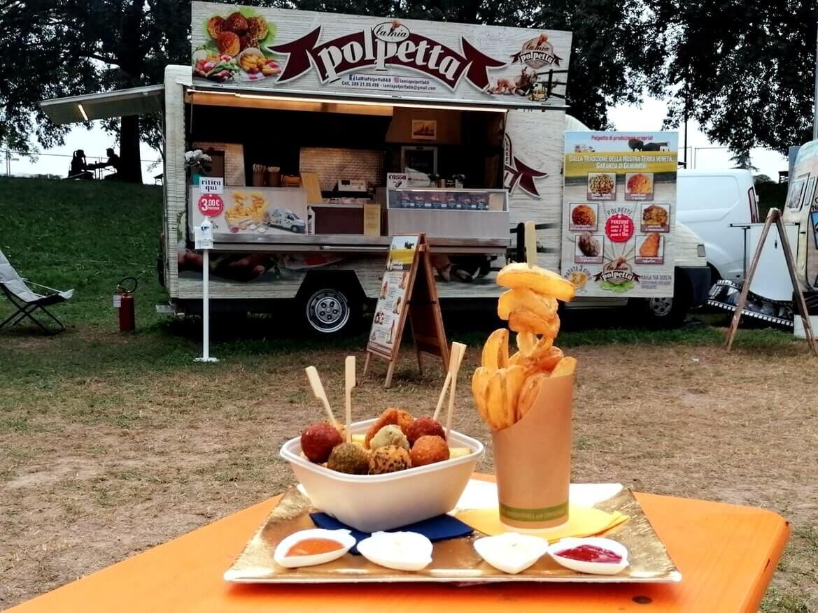 Serata al Parco Suardi tra track food e live anni 80 anglosassoni Serata al Parco Suardi tra track food e live anni 80 anglosassoni desktop picture