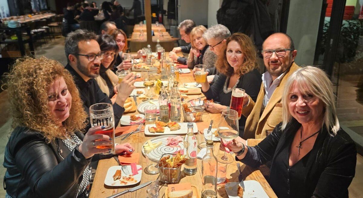 Cena a Milano con musica jazz e pop Cena a Milano con musica jazz e pop desktop picture