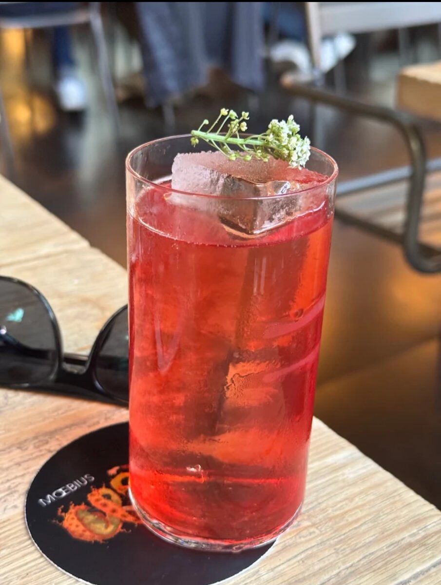 MILANO MOEBIUS MILANO MOEBIUS desktop picture