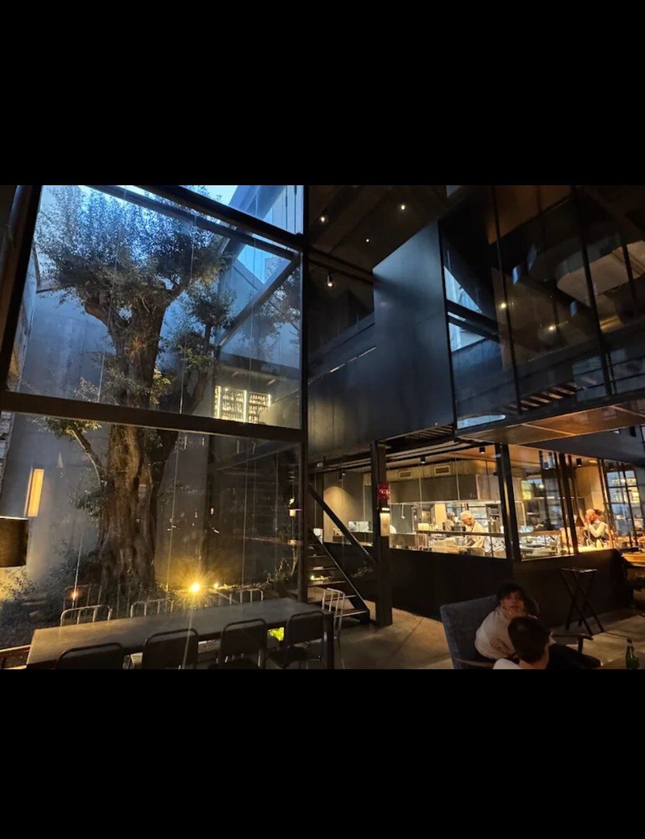 MILANO MOEBIUS MILANO MOEBIUS desktop picture