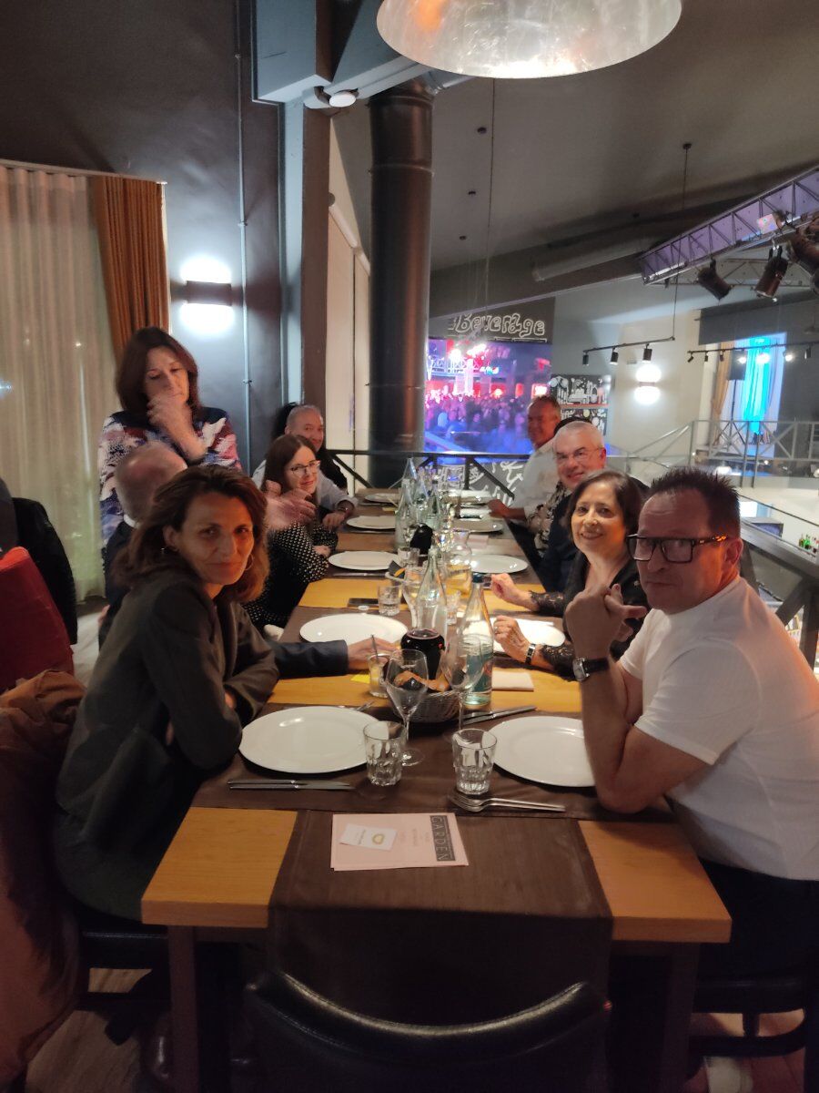 🎉 Cena & Ballo con Musica Anni '90! 🎉 Cena & Ballo con Musica Anni '90! desktop picture