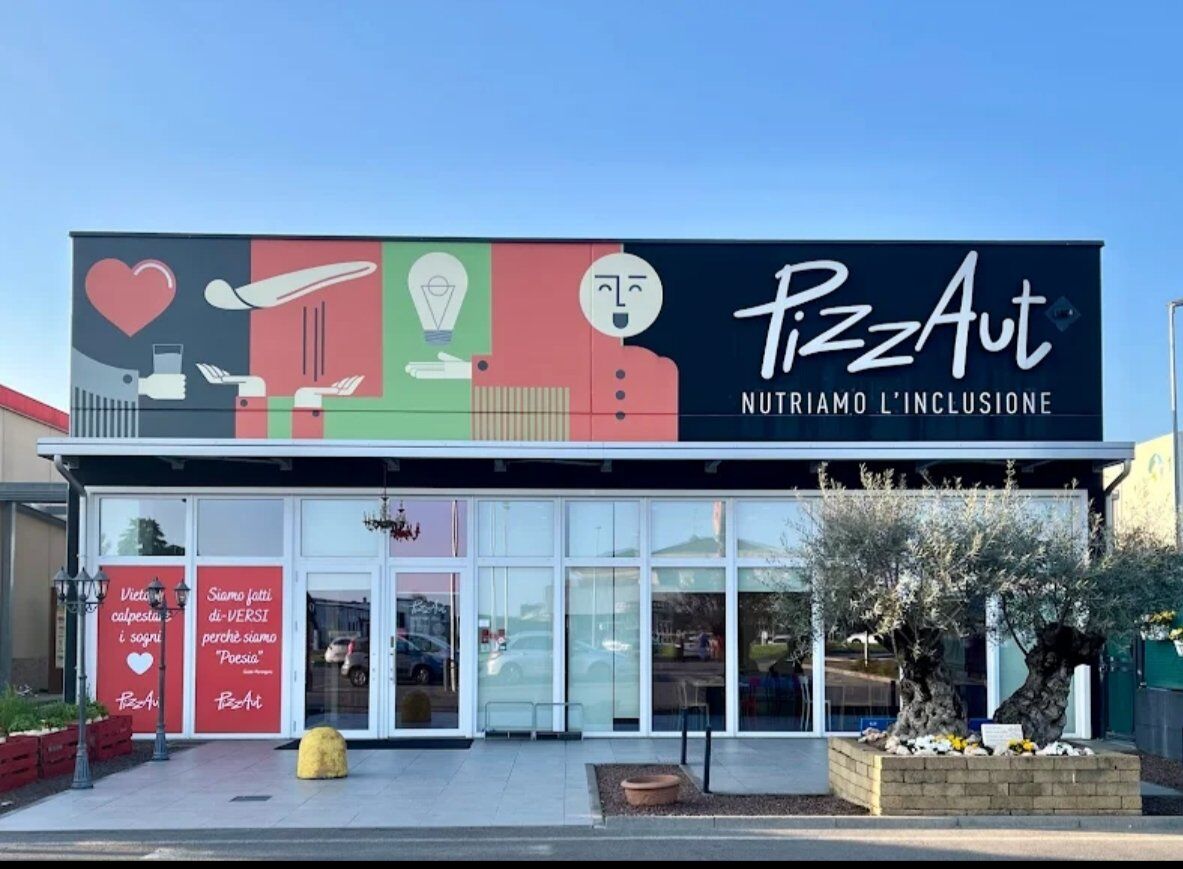 PizzAut ...la pizza più buona di tutta la galassia 😜 PizzAut ...la pizza più buona di tutta la galassia 😜 desktop picture