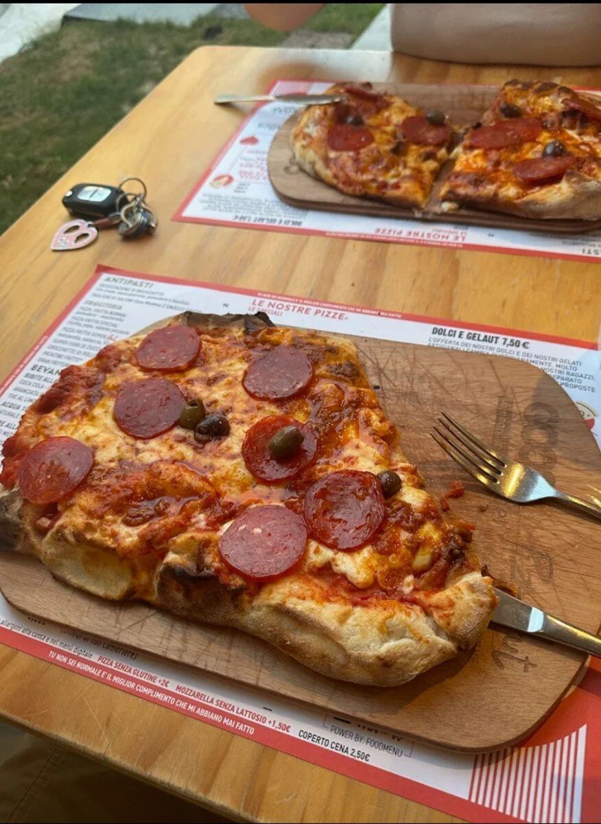 PizzAut ...la pizza più buona di tutta la galassia 😜 PizzAut ...la pizza più buona di tutta la galassia 😜 desktop picture