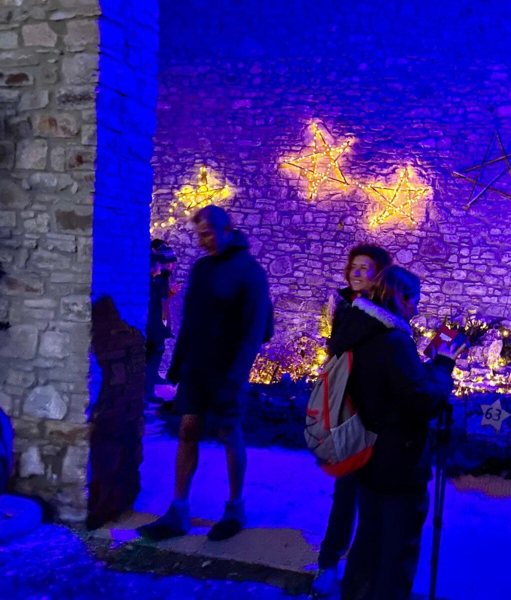 Bazzano (PR): i presepi alle ultime luci della sera e cena finale. Bazzano (PR): i presepi alle ultime luci della sera e cena finale. desktop picture