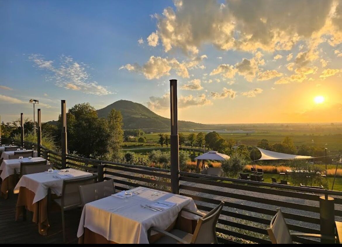 🍾 Pranzo prima di Natale con scambio di regali 🎁 🍾 Pranzo prima di Natale con scambio di regali 🎁 desktop picture