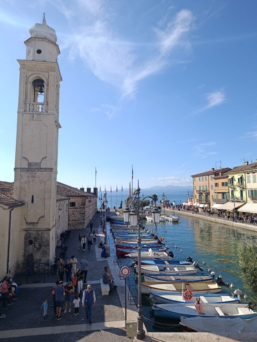 Da Cisano a Lazise: passeggiata sul lago, storia e degustazione Da Cisano a Lazise: passeggiata sul lago, storia e degustazione desktop picture
