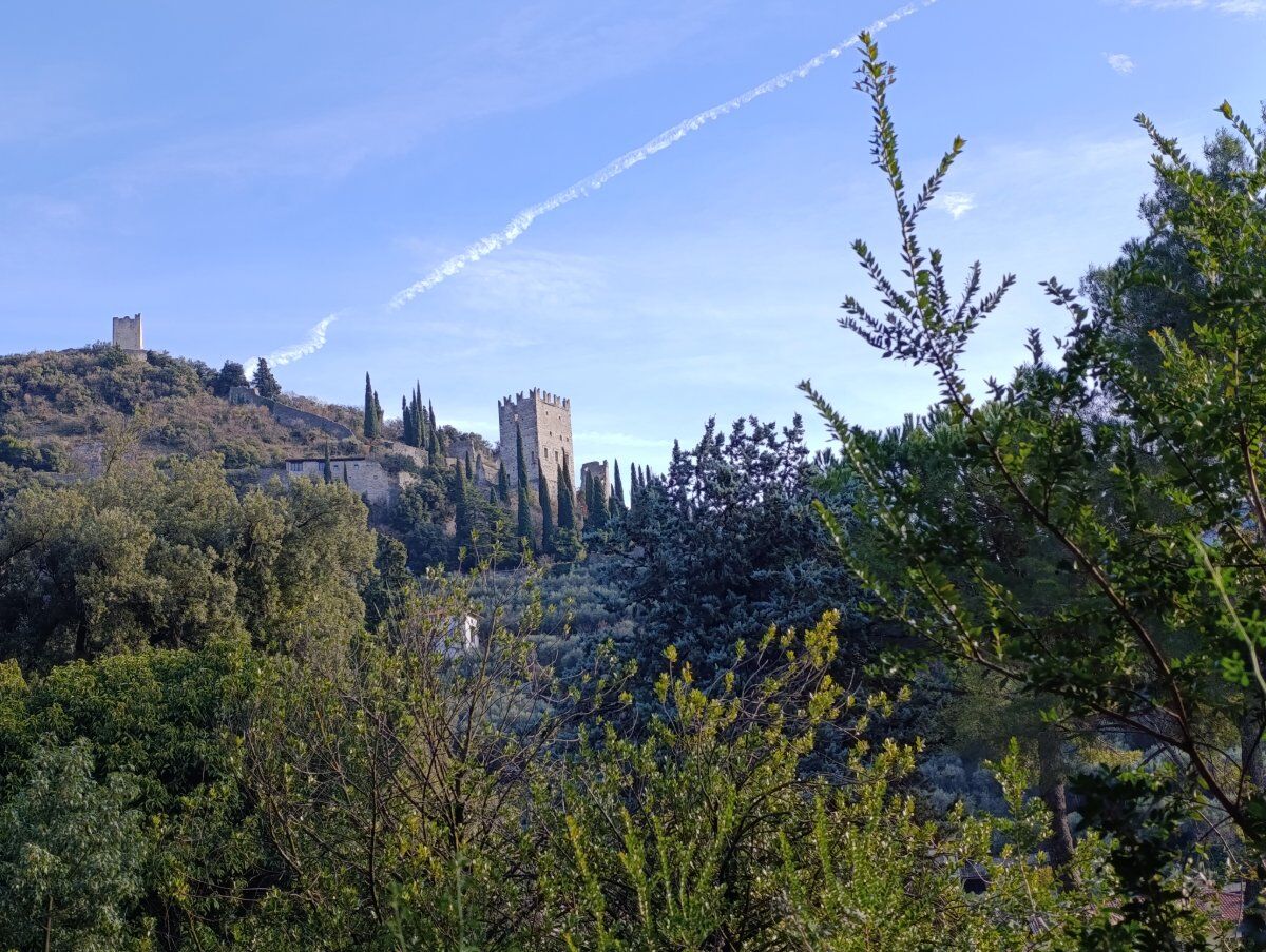 Alla scoperta di Arco: storia, castello e panorami Alla scoperta di Arco: storia, castello e panorami desktop picture