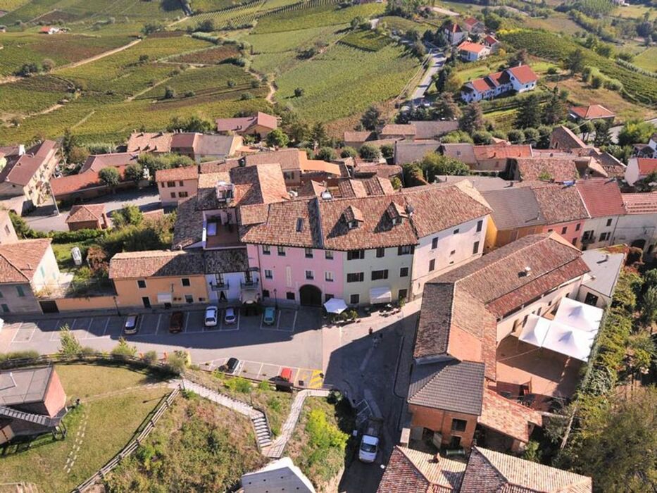 La Panchina Gigante di Alice Belcolle nel Paese delle Meraviglie (AL) La Panchina Gigante di Alice Belcolle nel Paese delle Meraviglie (AL) desktop picture