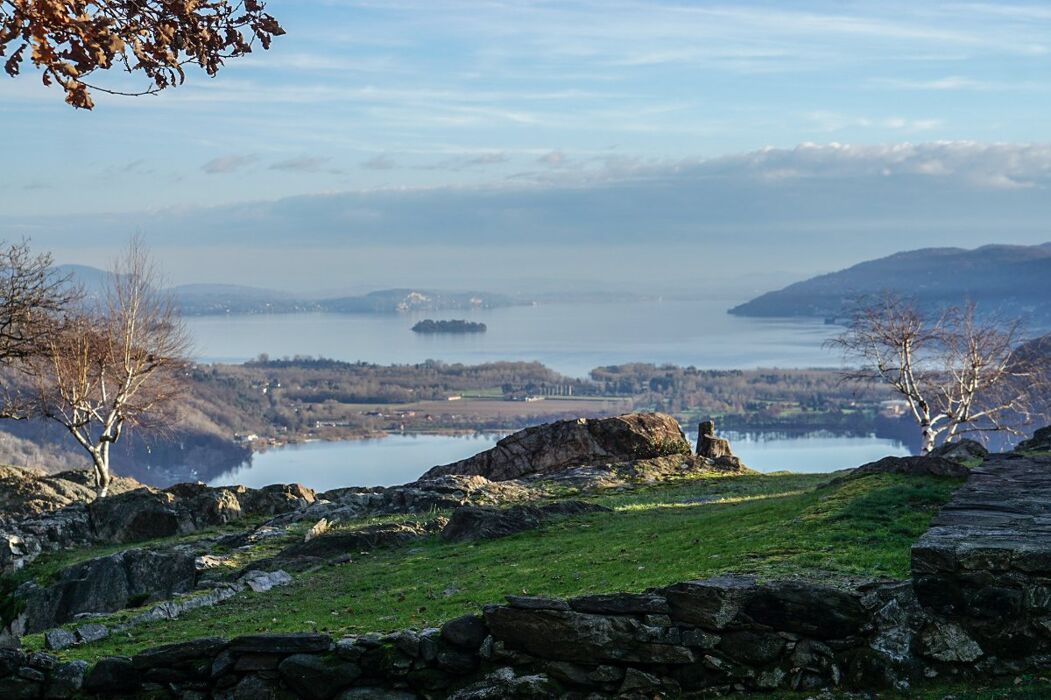 Trekking all'Alpe Vercio: un Balcone su Tre Laghi Trekking all'Alpe Vercio: un Balcone su Tre Laghi desktop picture