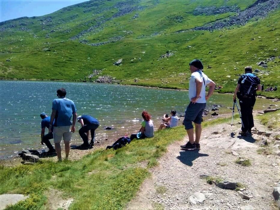 Itinerario tra Natura e Leggende: Dal Lago Nero al Passo di Annibale Itinerario tra Natura e Leggende: Dal Lago Nero al Passo di Annibale desktop picture