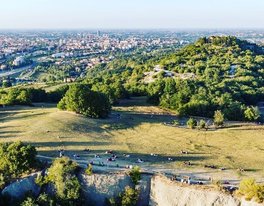 Sui Sentieri della Via del Gesso degli Artisti: La Grotta della Spipola Sui Sentieri della Via del Gesso degli Artisti: La Grotta della Spipola desktop picture