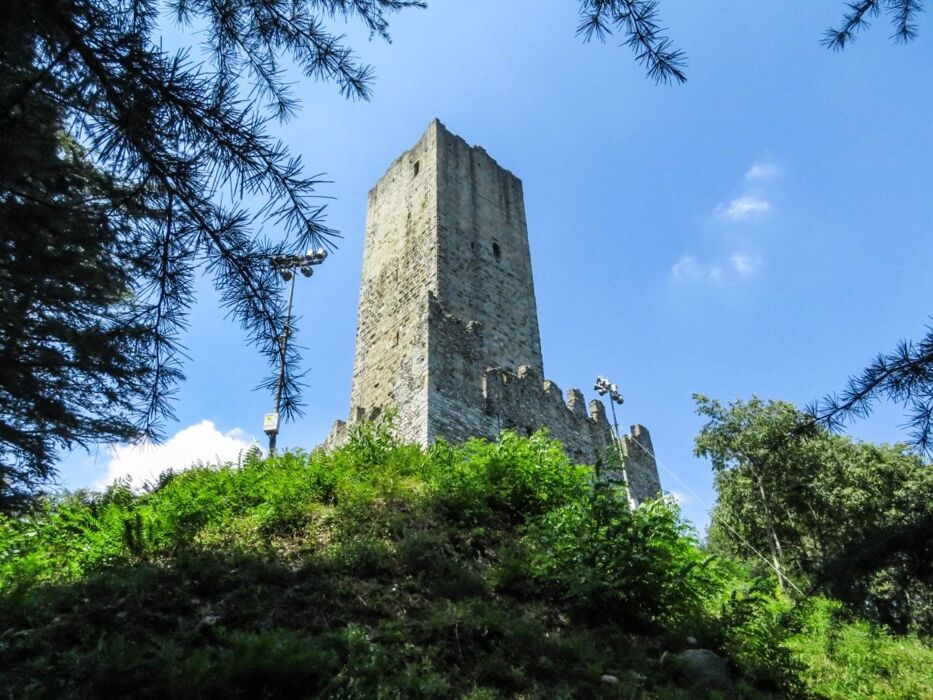 Parco Spina Verde: Passeggiata con vista sul Lago di Como Parco Spina Verde: Passeggiata con vista sul Lago di Como desktop picture