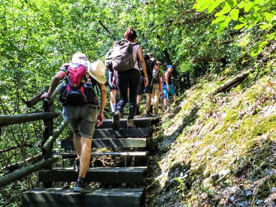 Parco Spina Verde: Passeggiata con vista sul Lago di Como Parco Spina Verde: Passeggiata con vista sul Lago di Como desktop picture