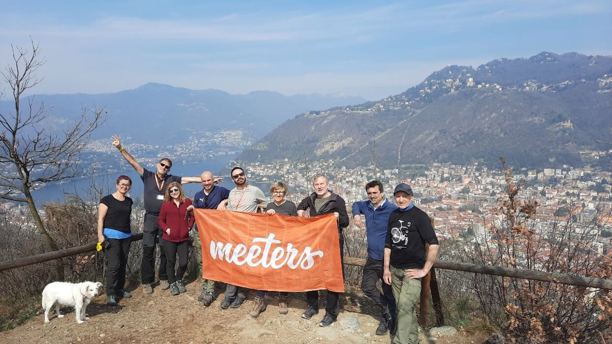 Parco Spina Verde: Passeggiata con vista sul Lago di Como Parco Spina Verde: Passeggiata con vista sul Lago di Como desktop picture