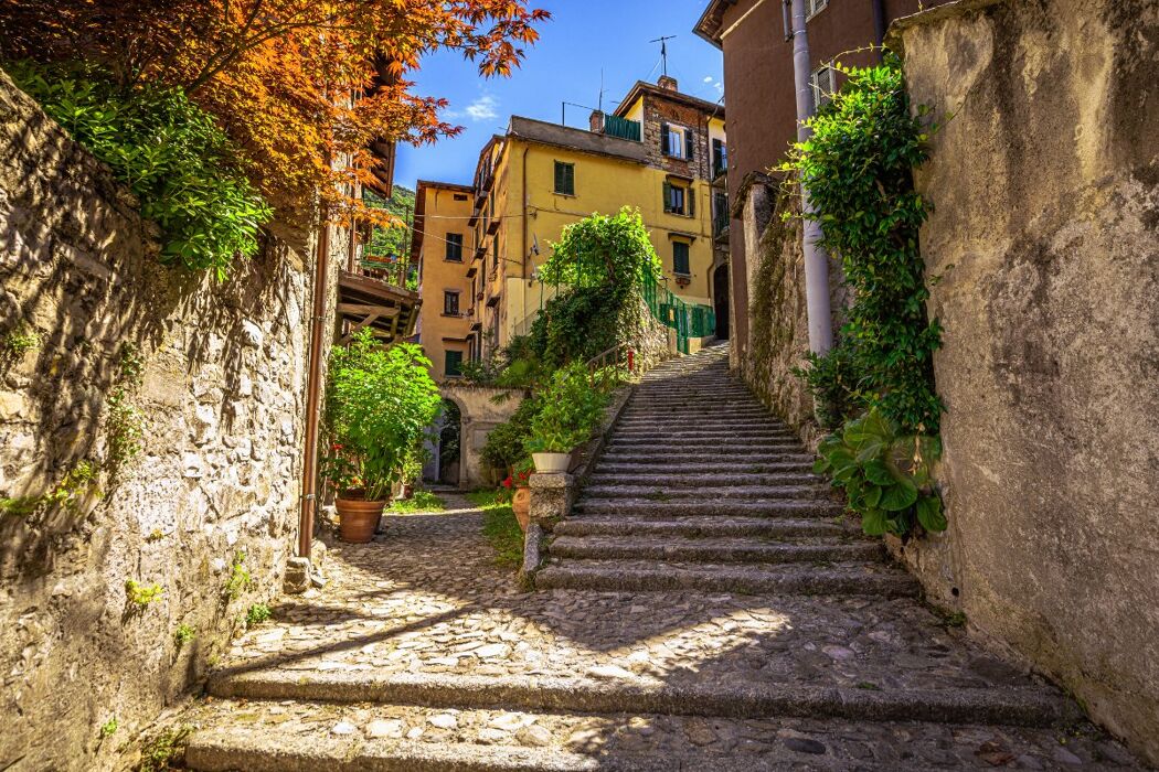 Escursione all’Orrido di Nesso sulle orme di Leonardo da Vinci Escursione all’Orrido di Nesso sulle orme di Leonardo da Vinci desktop picture