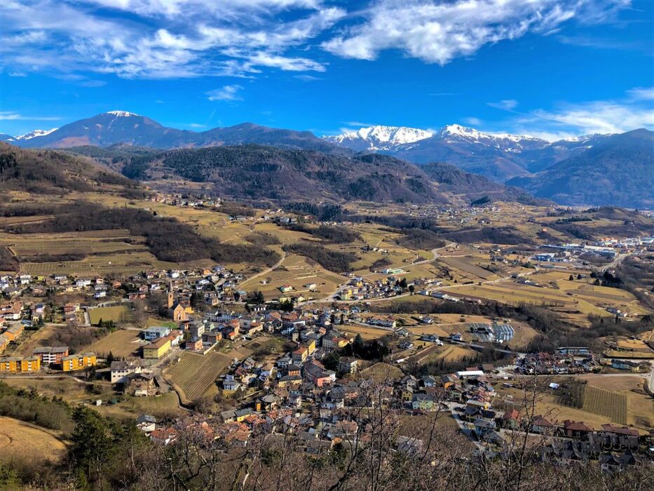 Escursione dal Monte Calisio all'Orrido di Ponte Alto Escursione dal Monte Calisio all'Orrido di Ponte Alto desktop picture