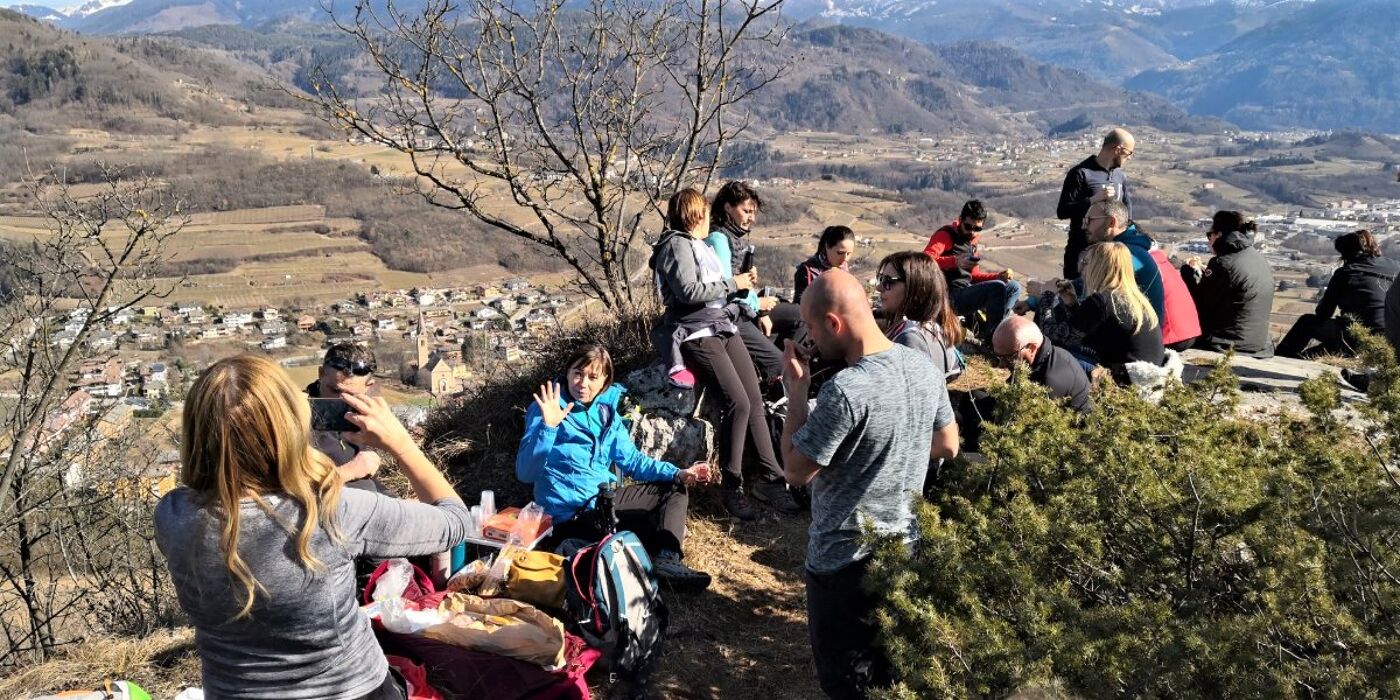 Escursione dal Monte Calisio all'Orrido di Ponte Alto Escursione dal Monte Calisio all'Orrido di Ponte Alto desktop picture