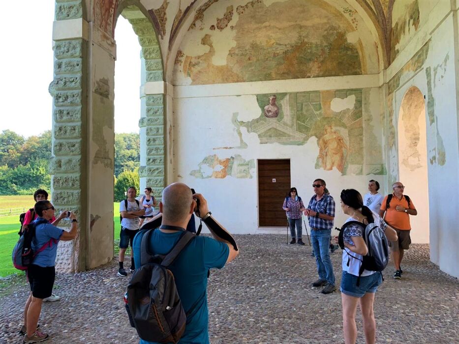 Riserva di Bosco Fontana e giro con i barcaioli sul Mincio Riserva di Bosco Fontana e giro con i barcaioli sul Mincio desktop picture