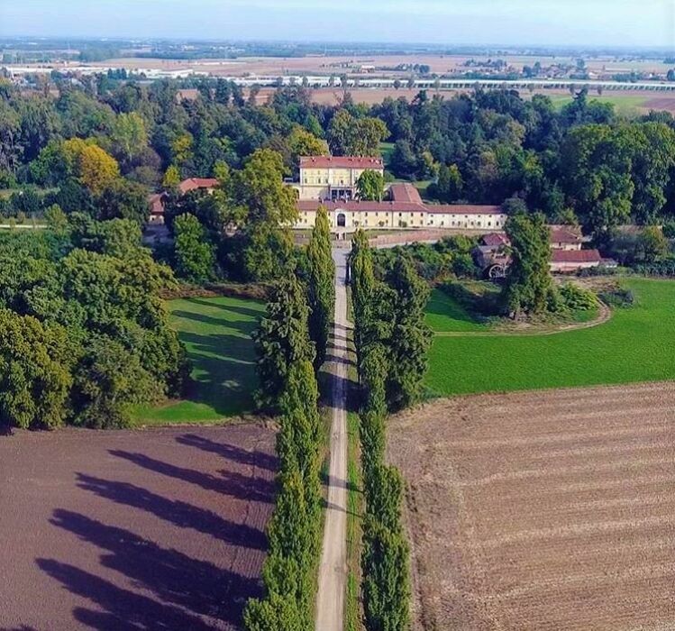 Passeggiata a Cornalese: Il Borgo Fuori dal Tempo Passeggiata a Cornalese: Il Borgo Fuori dal Tempo desktop picture
