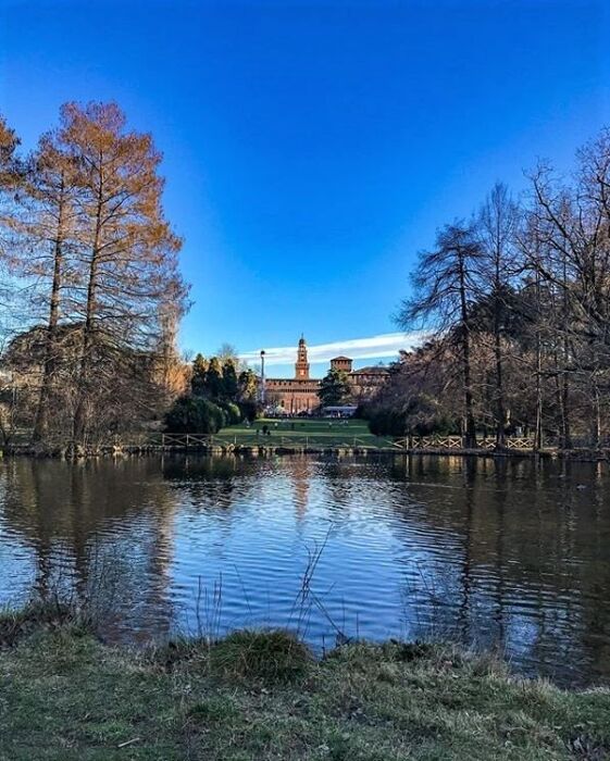 Revolution Walk: Una Parentesi di Sport e Fitness nel Cuore di Milano - Parco Sempione Revolution Walk: Una Parentesi di Sport e Fitness nel Cuore di Milano - Parco Sempione desktop picture