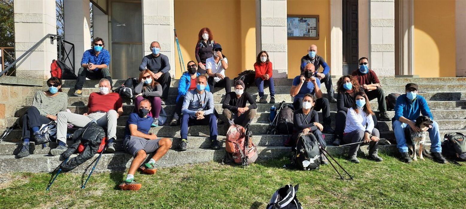 Escursione al Monte delle Formiche, tra Leggende e Scorci Mozzafiato Escursione al Monte delle Formiche, tra Leggende e Scorci Mozzafiato desktop picture