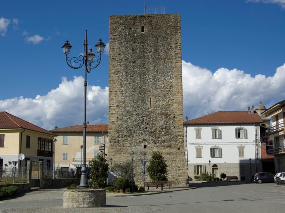 I Suggestivi Sentieri da Cartosio a Ponzone: Tra Natura e Panorami I Suggestivi Sentieri da Cartosio a Ponzone: Tra Natura e Panorami desktop picture