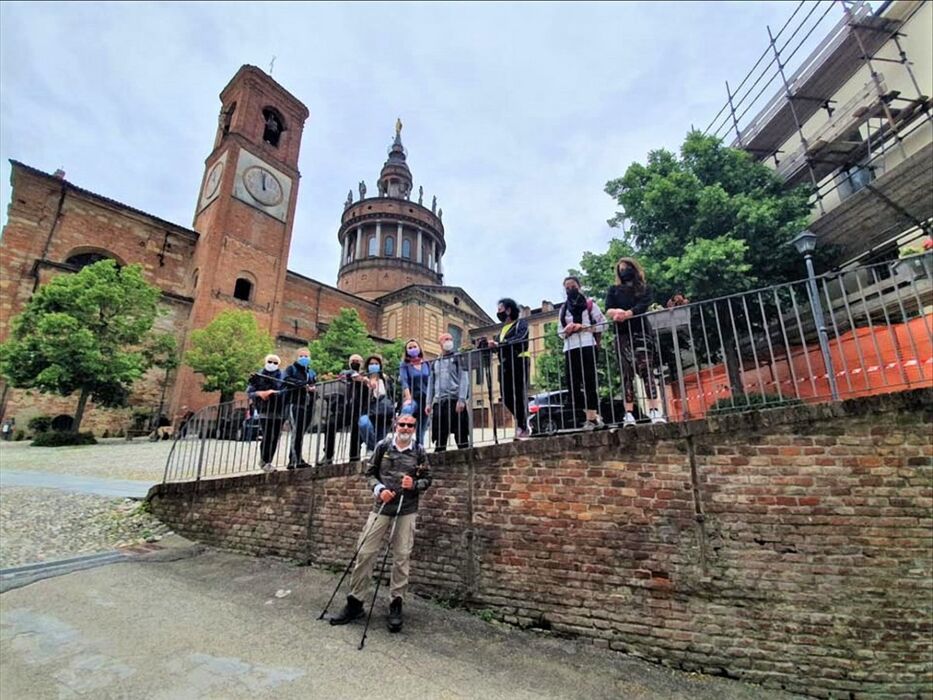 Nelle Colline del Monferrato: Escursione tra Storia e Natura Nelle Colline del Monferrato: Escursione tra Storia e Natura desktop picture