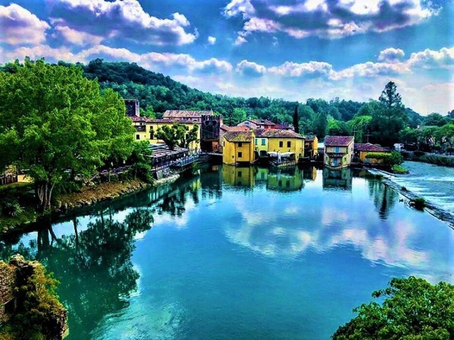 Borghetto sul Mincio, l’incantevole Villaggio Medievale dei Mulini Borghetto sul Mincio, l’incantevole Villaggio Medievale dei Mulini desktop picture