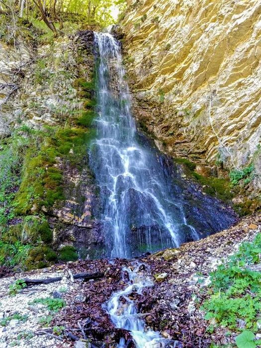 I Magici Sentieri tra le Sorgenti del Nera e la Cascata Nascosta I Magici Sentieri tra le Sorgenti del Nera e la Cascata Nascosta desktop picture