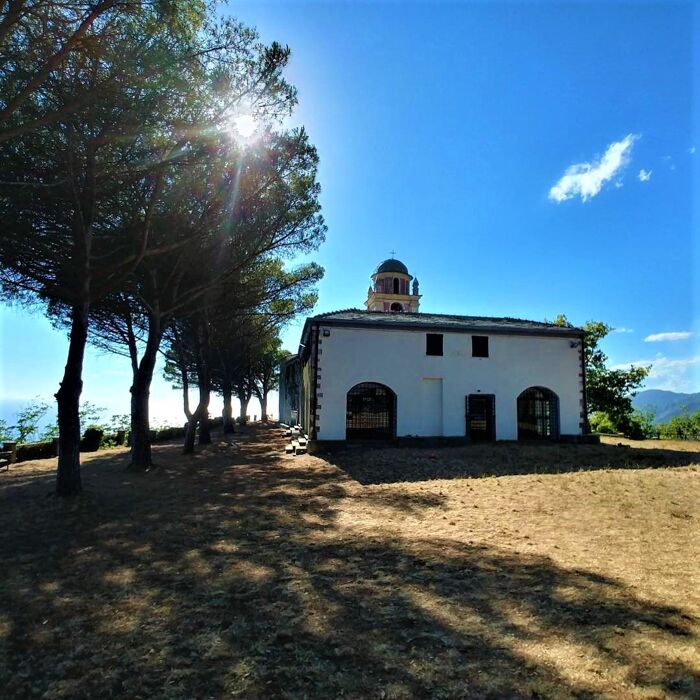 Il Santuario di Montenero e Lemmen: Lungo i Sentieri della Costa Ligure - MATTINA Il Santuario di Montenero e Lemmen: Lungo i Sentieri della Costa Ligure - MATTINA desktop picture