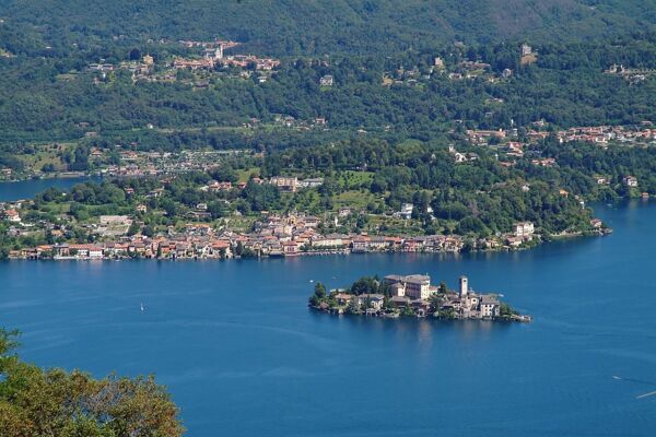 event-Tre Giorni in Libertà tra i Romantici Scenari del Lago d'Orta