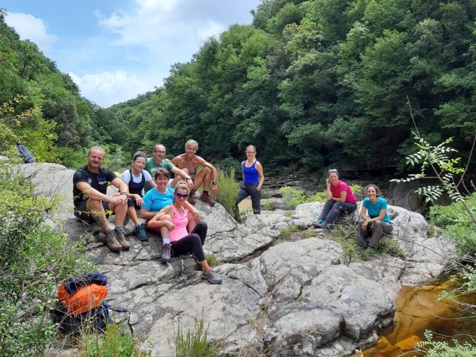 Trekking Lungo i Magici Canaloni del Torrente Farma Trekking Lungo i Magici Canaloni del Torrente Farma desktop picture