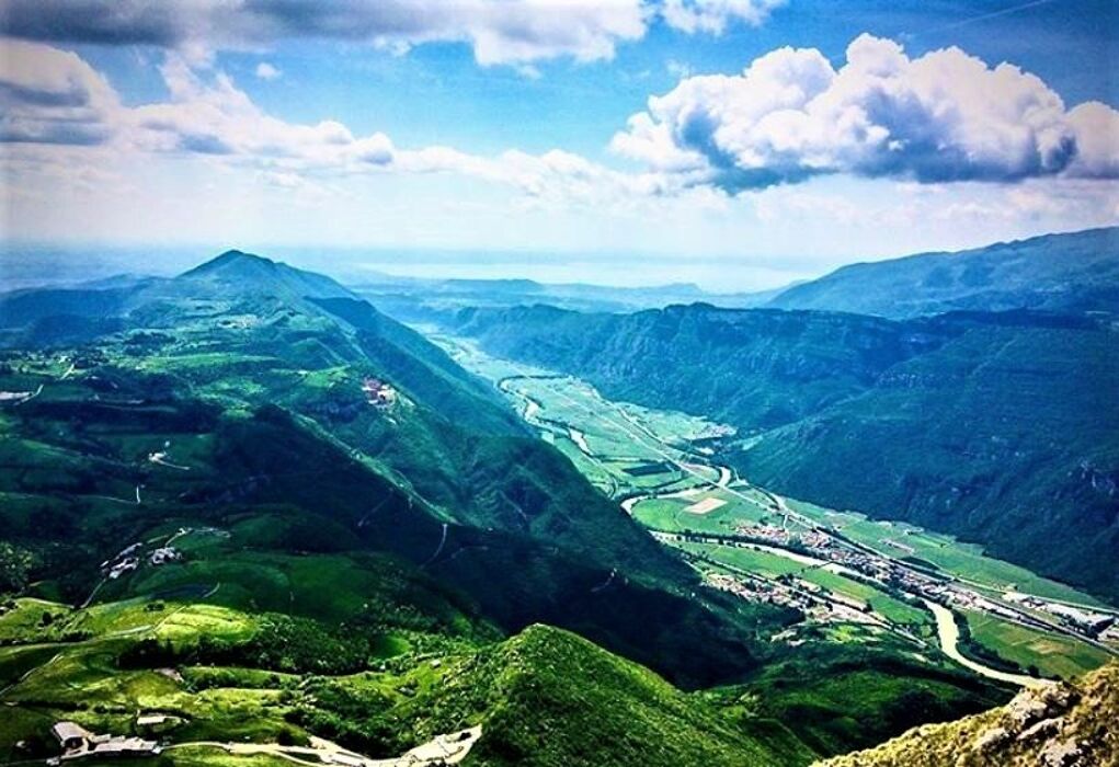 Una Biciclettata in Val d'Adige con Visita al Bosco dei Poeti Una Biciclettata in Val d'Adige con Visita al Bosco dei Poeti desktop picture