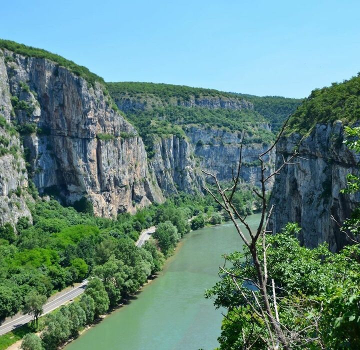 Due Giorni tra la Natura: Visita del Bosco dei Poeti e kayak nelle Acque dell'Adige Due Giorni tra la Natura: Visita del Bosco dei Poeti e kayak nelle Acque dell'Adige desktop picture