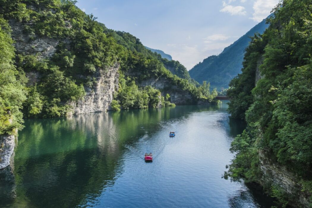 Escursione al Lago del Corlo, il Fiordo Norvegese del Veneto Escursione al Lago del Corlo, il Fiordo Norvegese del Veneto desktop picture