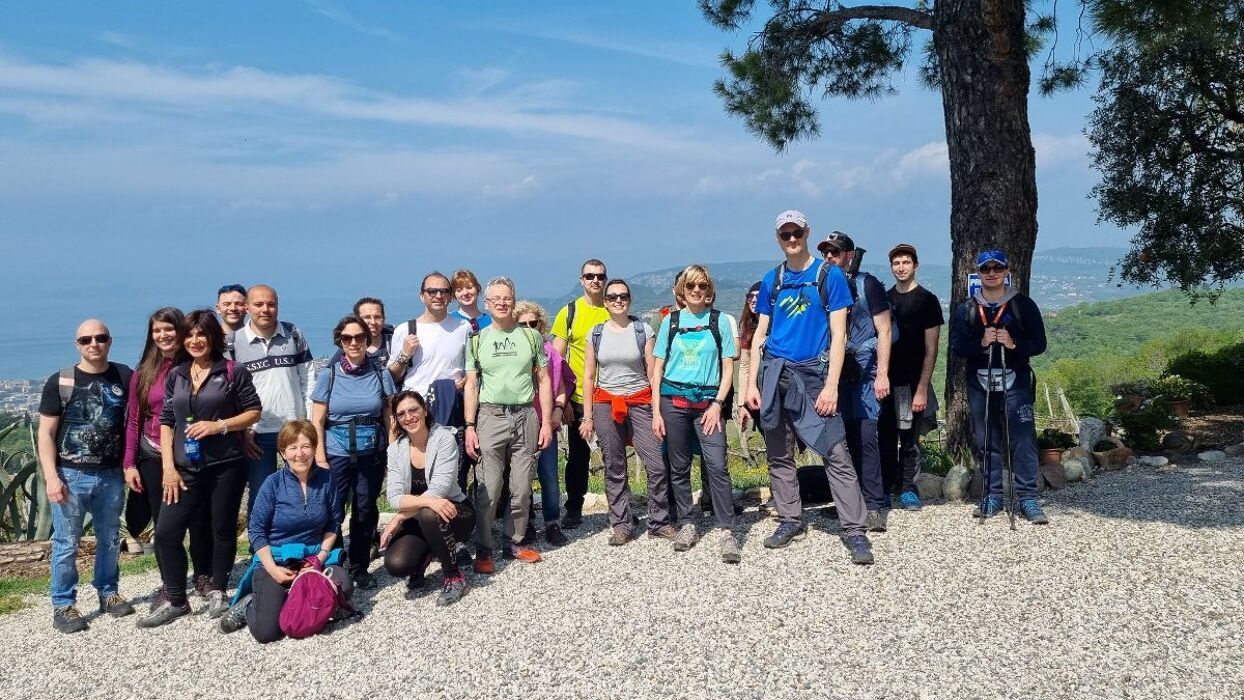 Giro ad anello del Monte Moscal, degustazione vini e visita parco villa storica Giro ad anello del Monte Moscal, degustazione vini e visita parco villa storica desktop picture